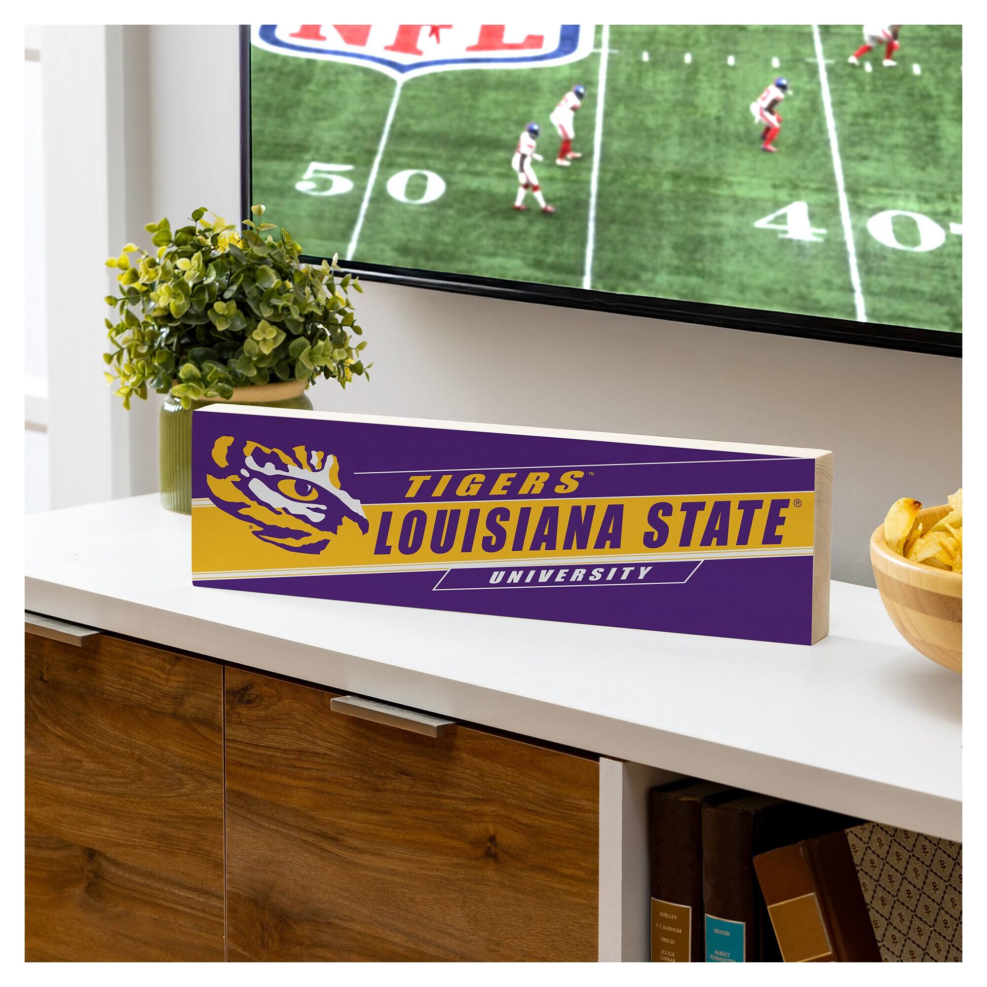 TIGERS  
LOUISIANA STATE UNIVERSITY