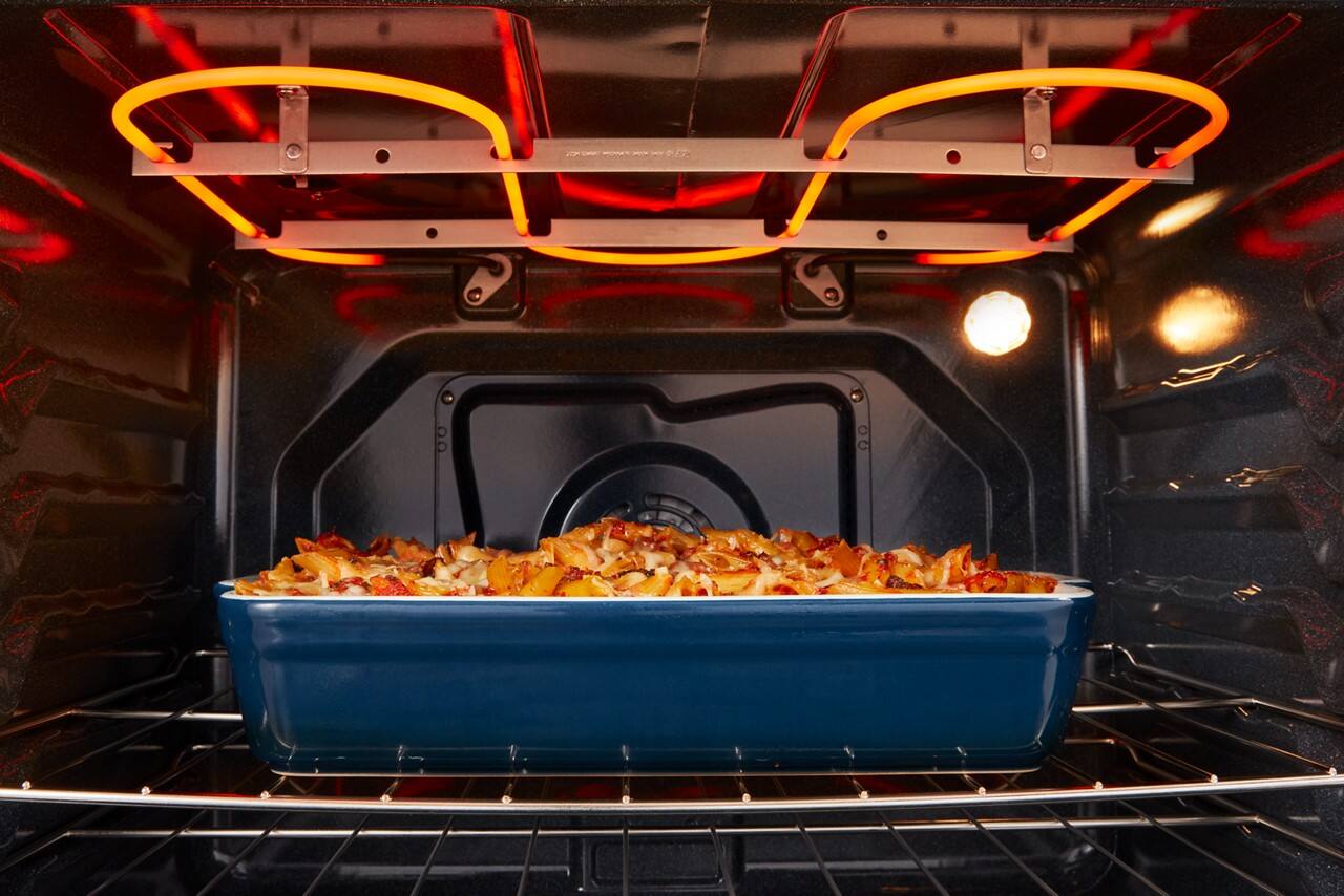 Alt View 6. Maytag - 5.0 Cu. Ft. Freestanding Gas Range With No Preheat Air Fry and Air Baking - Stainless Steel.