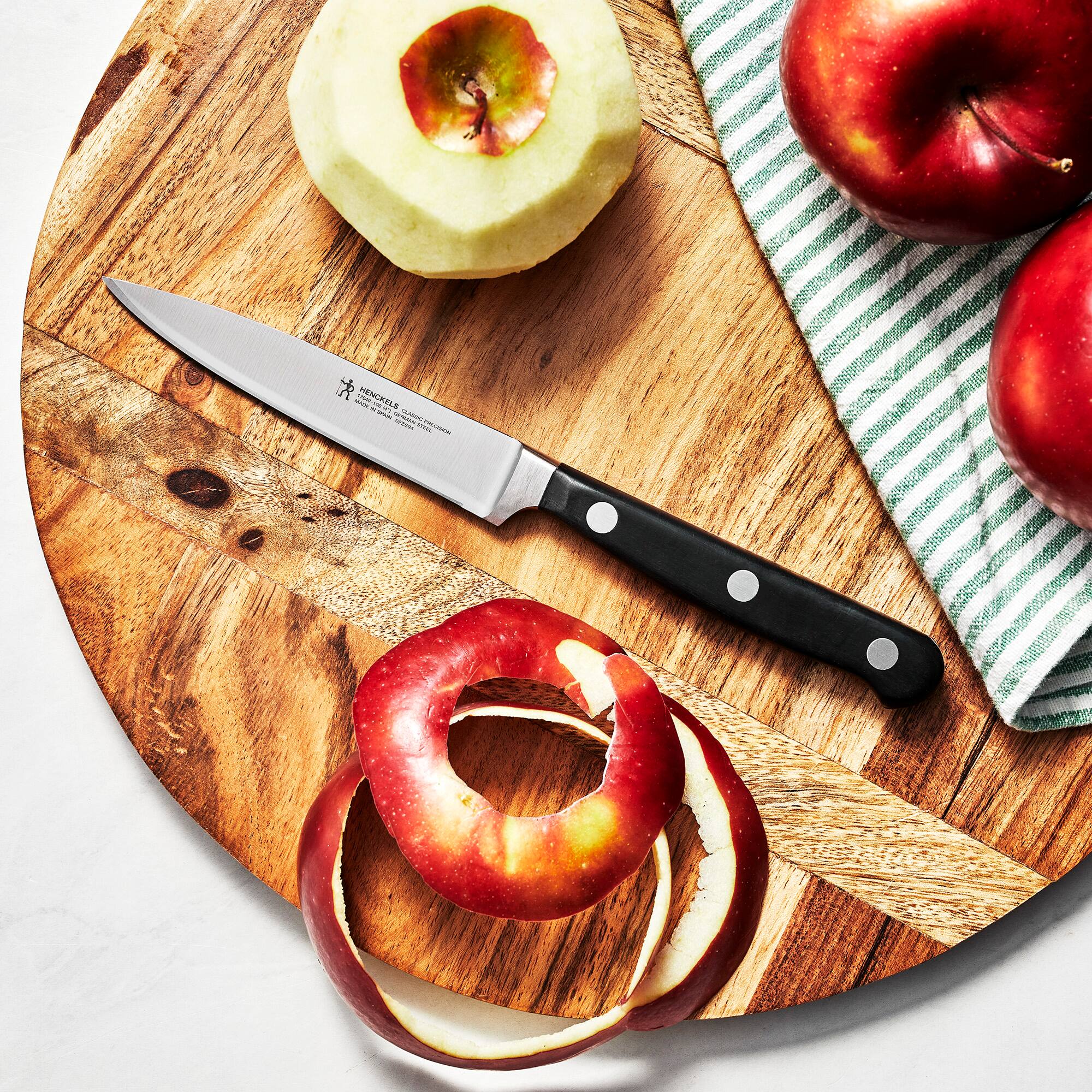 - HEMCKELS -  
Cam Simn e -