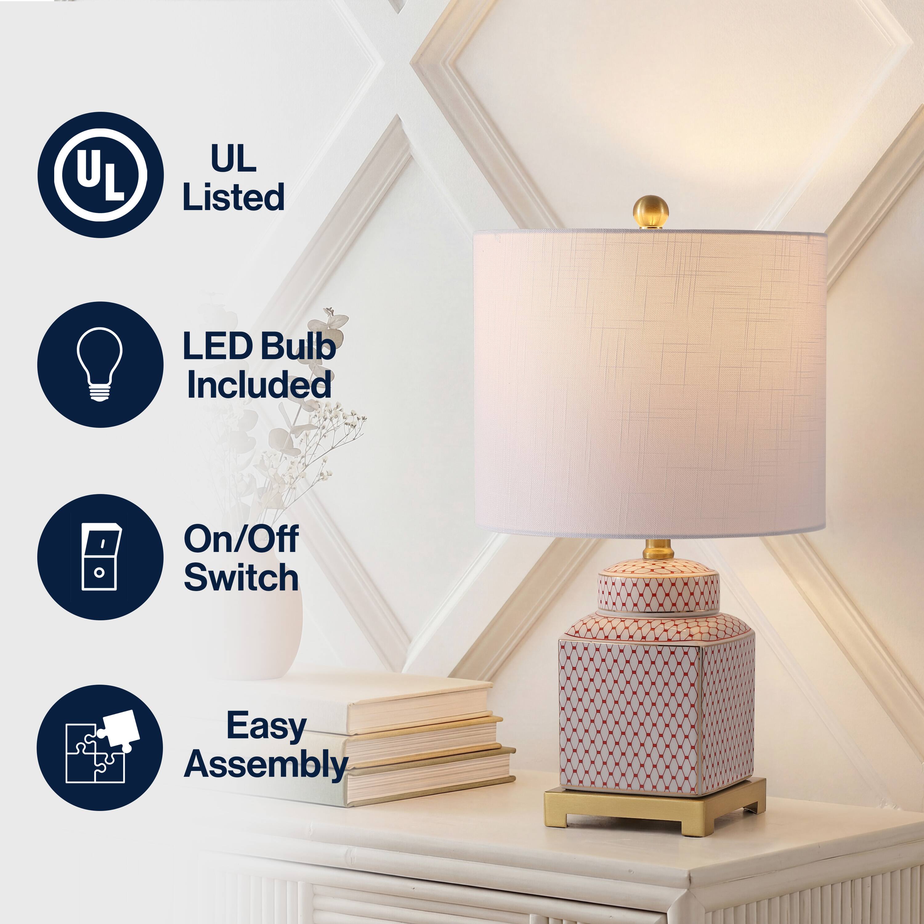 UL Listed  
LED Bulb Included  
On/Off Switch  
Easy Assembly