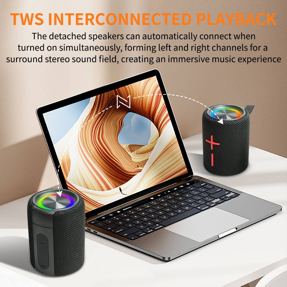 TWS INTERCONNECTED PLAYBACK  
The detached speakers can automatically connect when turned on simultaneously, forming left and right channels for a surround stereo sound field, creating an immersive music experience