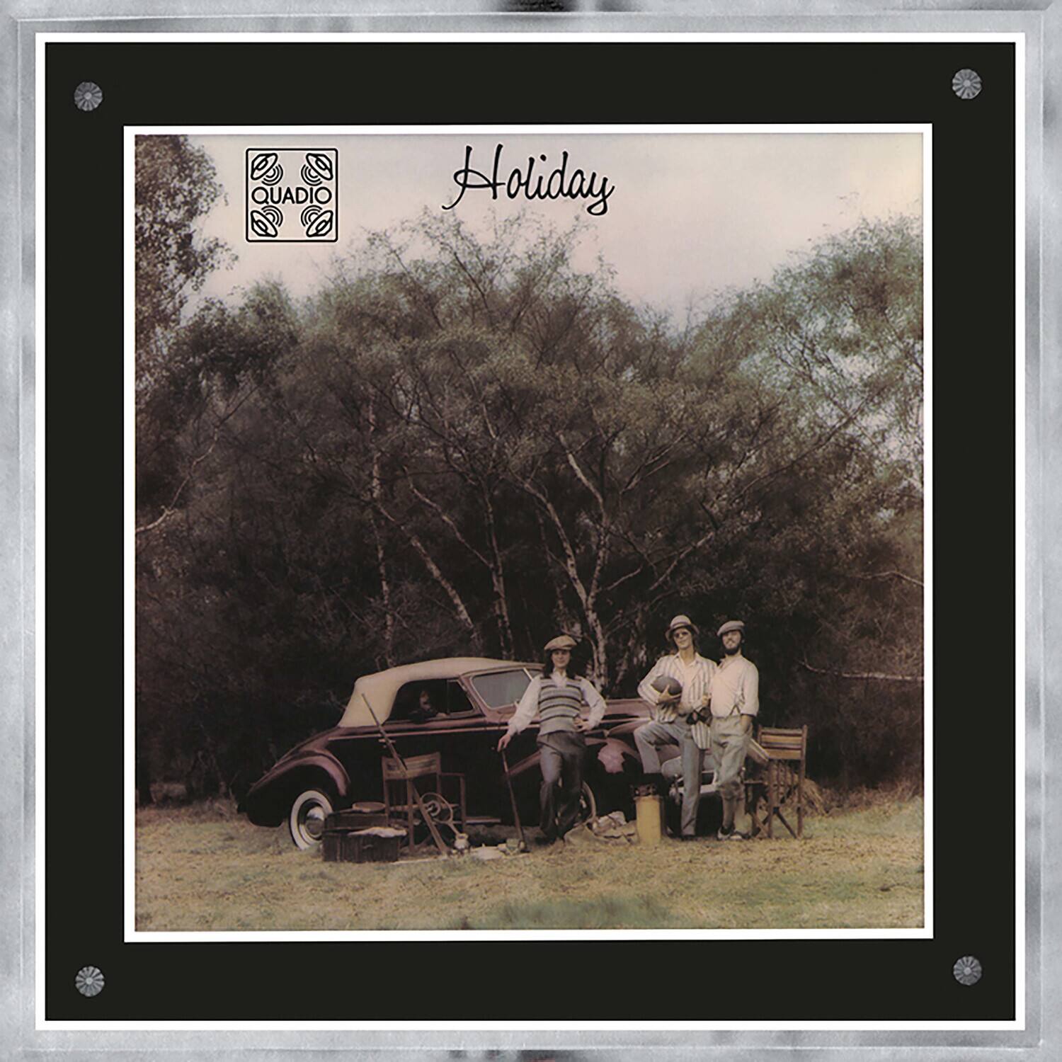QUADIO  
Holiday