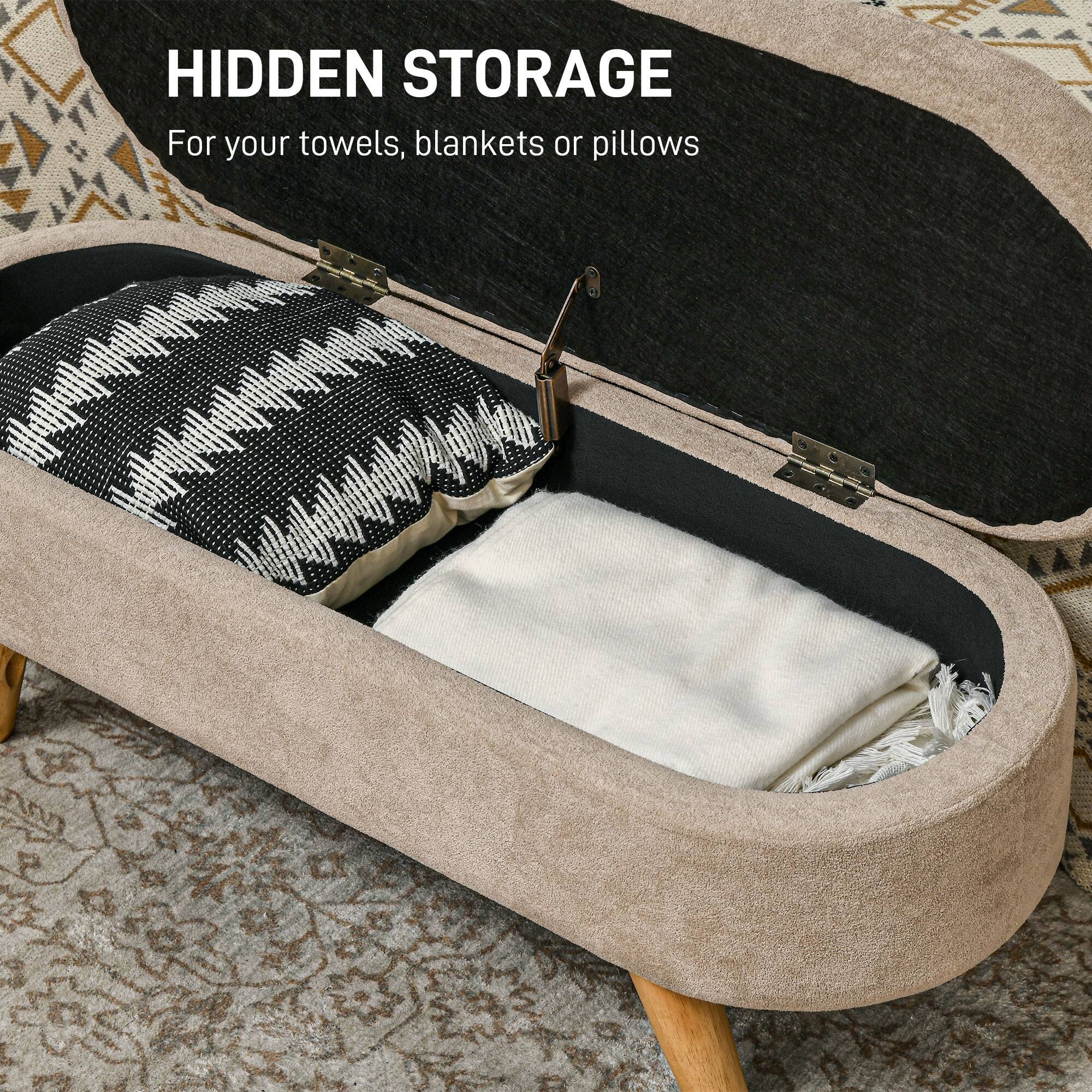 HIDDEN STORAGE  
For your towels, blankets or pillows
