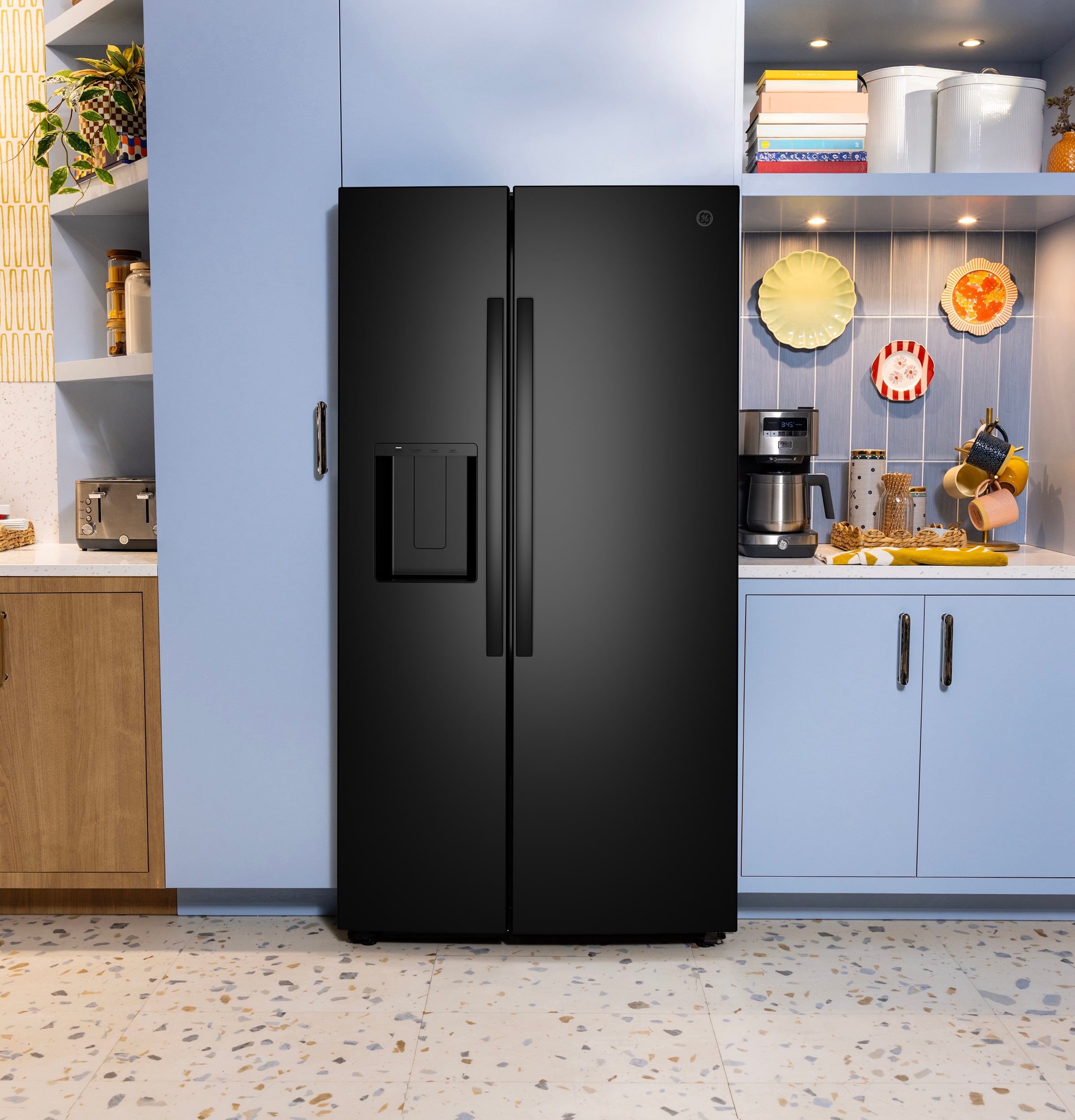 GE 36 in. Wide 27.9 Cu. Ft. Side By Side Refrigerator with Extra