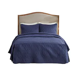 Gracie Mills - Sandy 3 Piece Split Corner Classic Pleated Quilted Bedspread Set - Navy