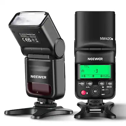 On-camera Speedlite Flash
NEEWER NW420s
TTL
+3
M:0.5
Zoom Mode
1/52
C.Fn
SET
GR/CH
ON/OFF
LOCK