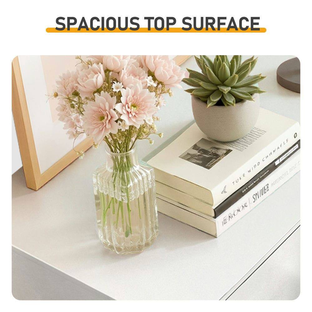 SPACIOUS TOP SURFACE