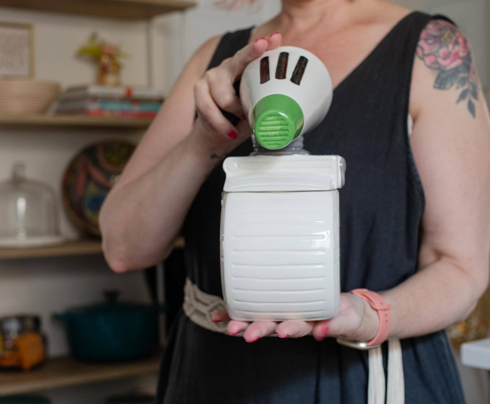 Alt View 10. Star Wars - Star Wars D-O Ceramic Figural Cookie Storage Jar - Green.