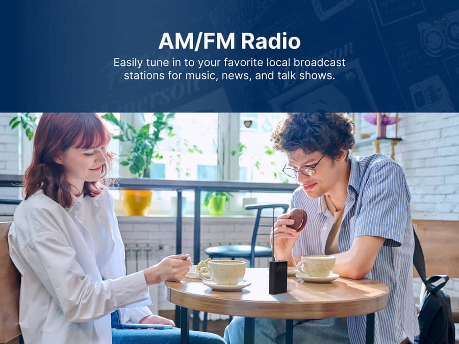 AM/FM Radio
Easily tune in to your favorite local broadcast stations for music, news, and talk shows.