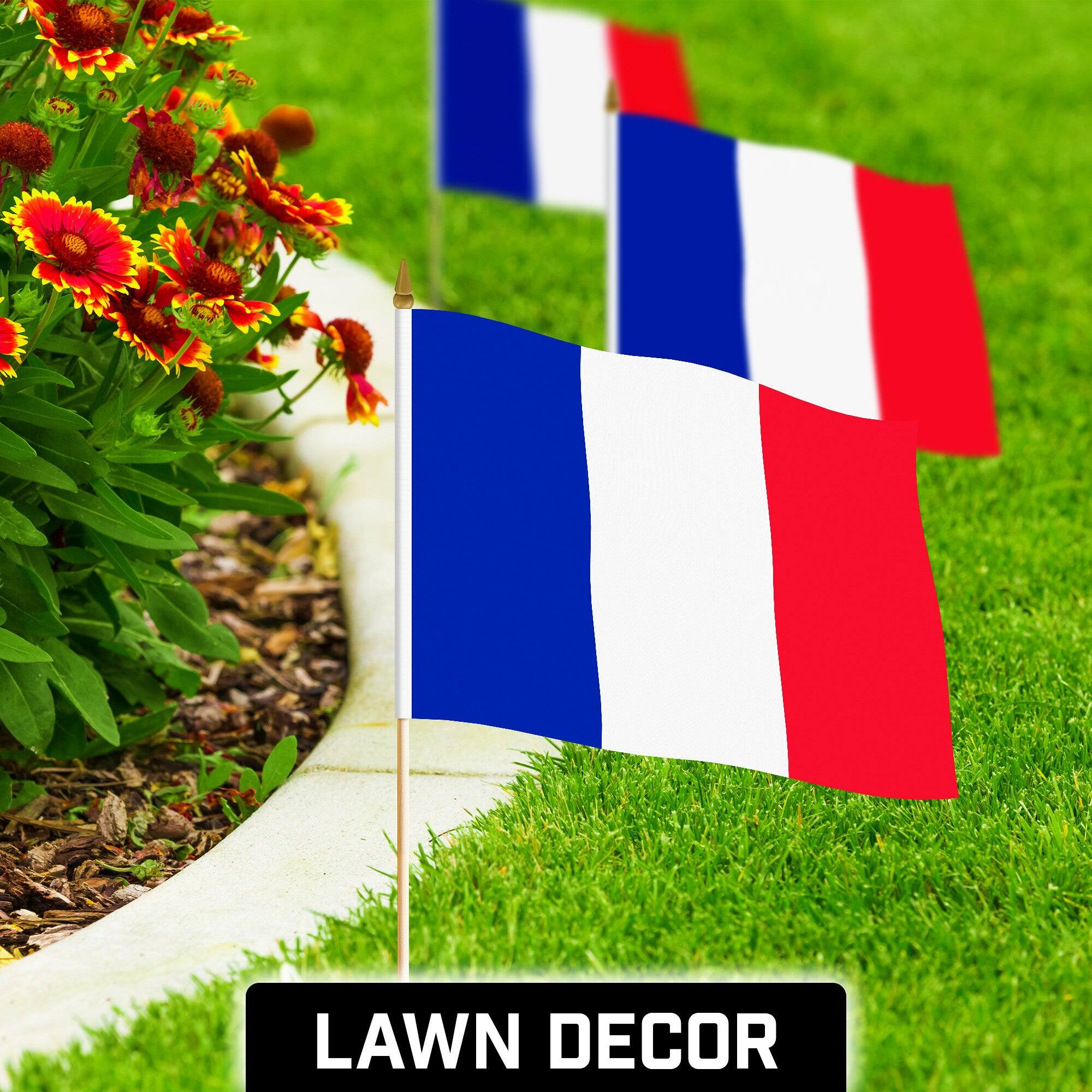 LAWN DECOR