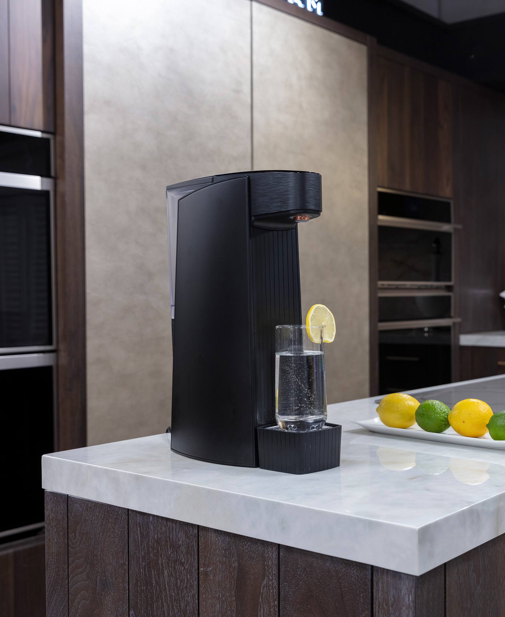 Left. Carbon8 - Carbon8 - One-Touch Sparkling Water Maker, Water Purifier and Mineralizer -16.7"- Black - Matte Black.