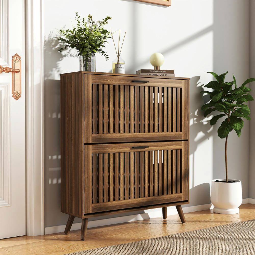 Elizabeth Gaskell  
BRIANNA WIEST