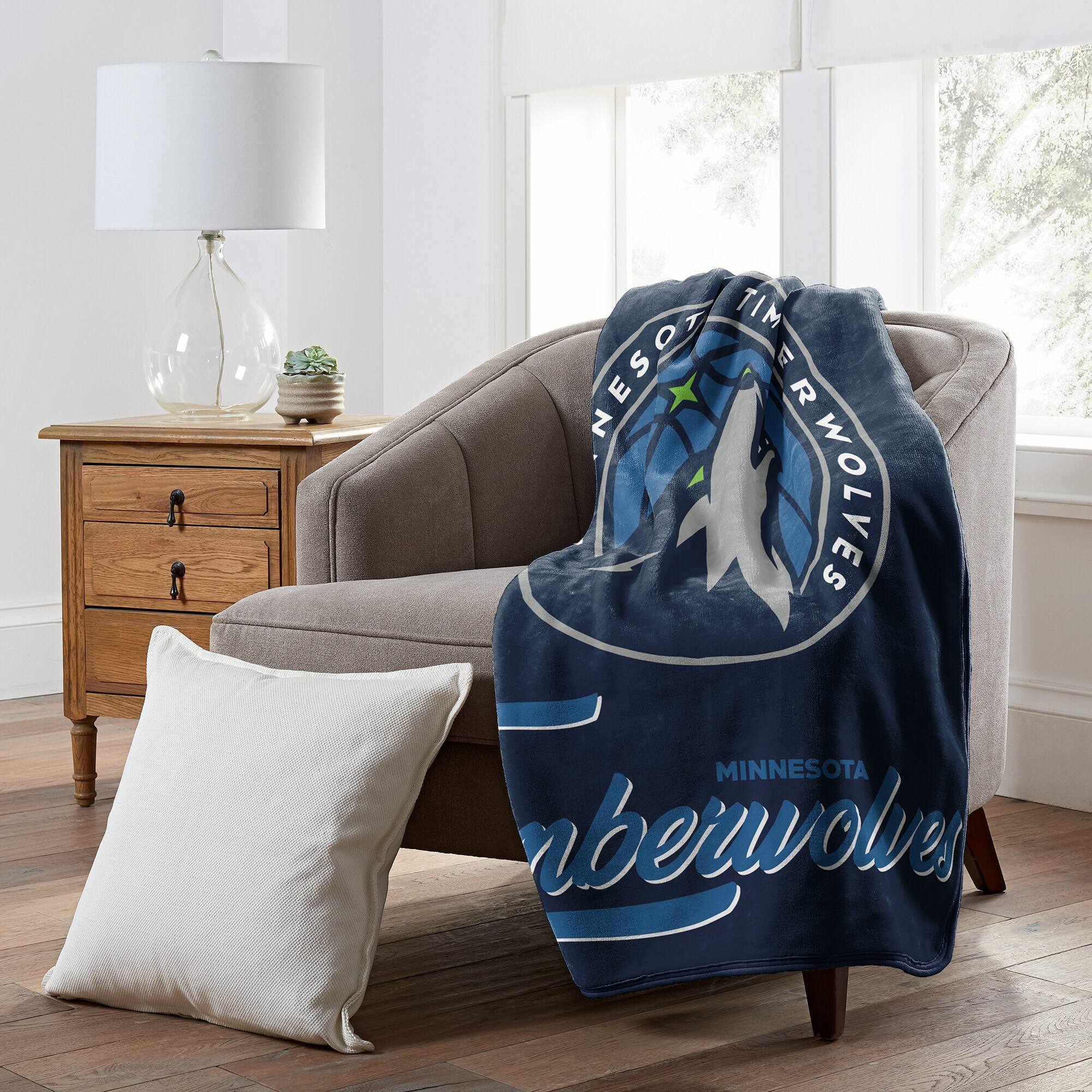 TIMBERWOLVES  
MINNESOTA  
MINNESOTA  
TIMBERWOLVES