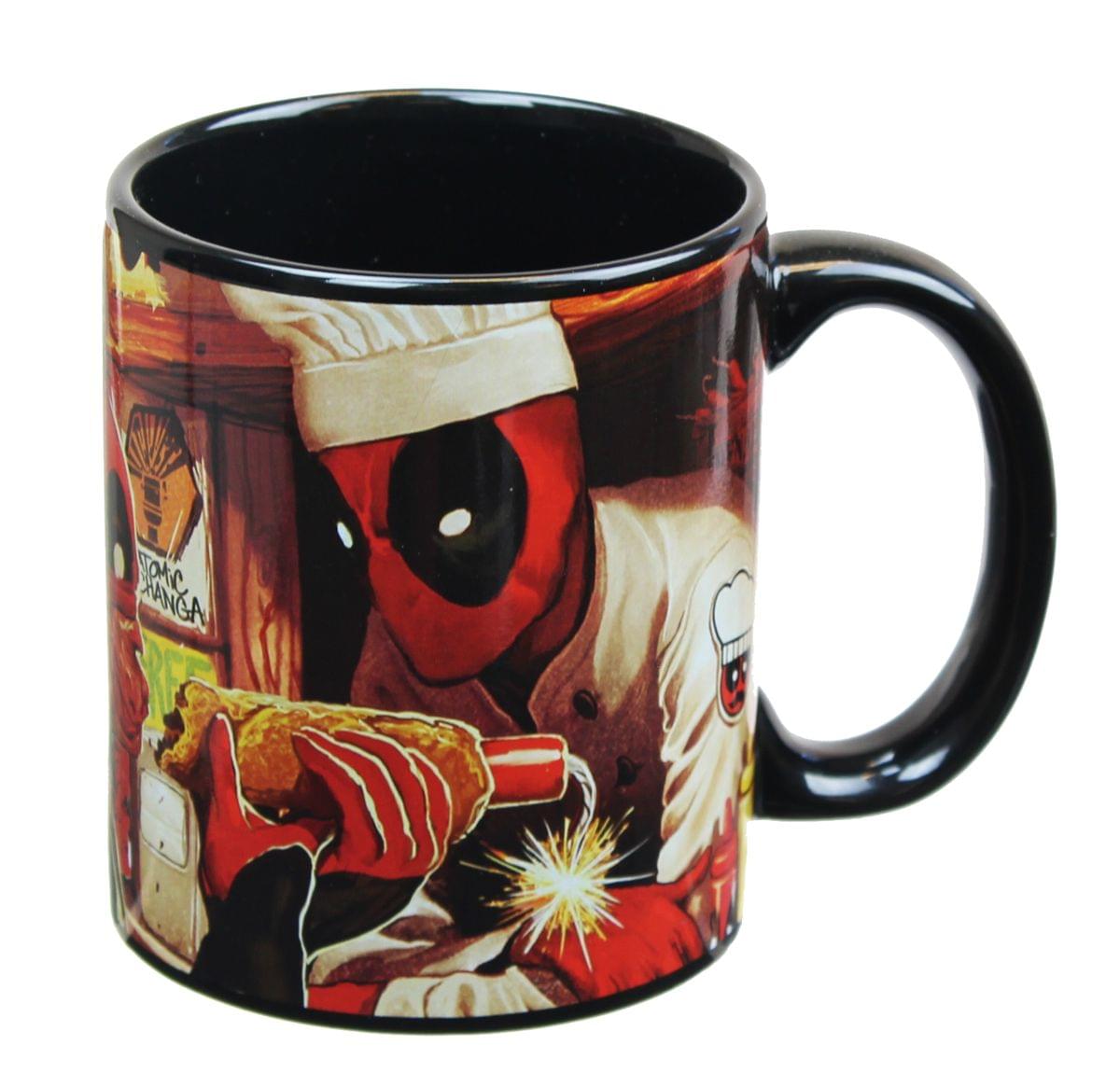 Alt View 4. Marvel - Super Hero Collection LookSee Box Avengers Throw Blanket Deadpool Black Panther - Red.