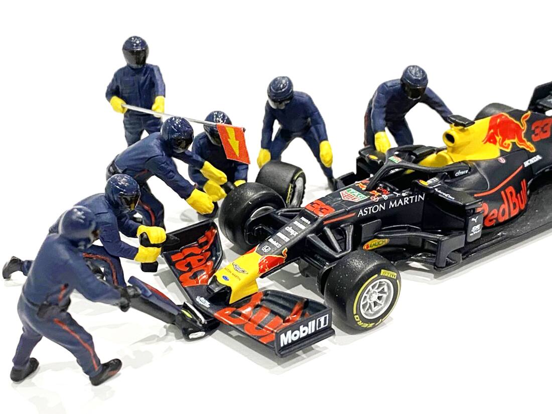 ASTON MARTIN  
Red Bull  
RAUCH  
Mobil 1  
HONDA