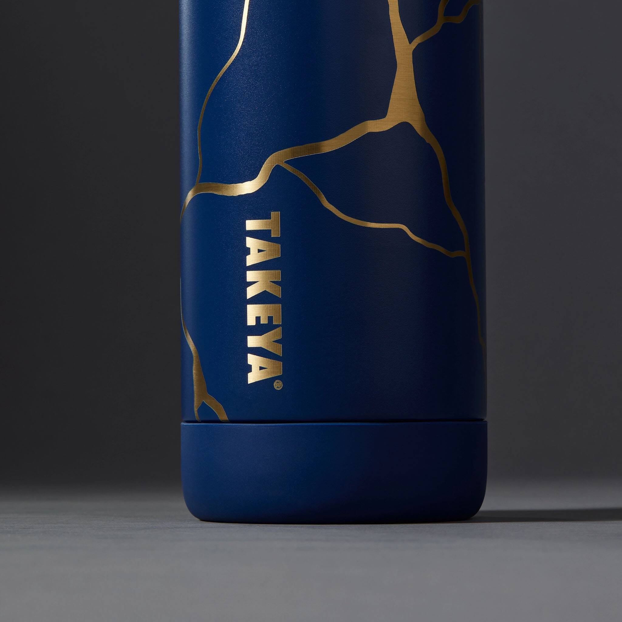Takeya - Kintsugi 32-oz. Leakproof Water Bottle with Spout L