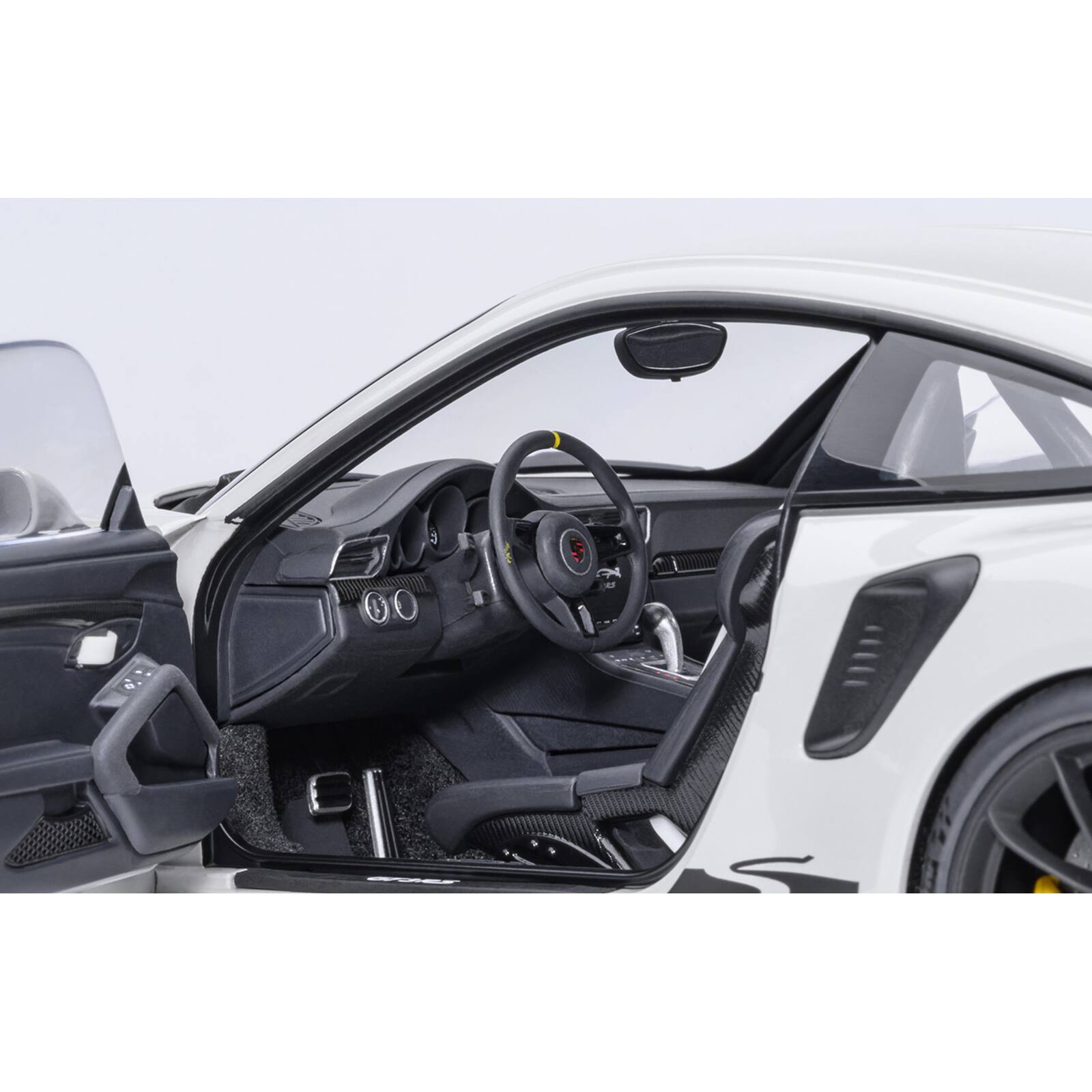 Alt View 3. Autoart - Porsche 911 (991.2) GT3 RS Crayon Gray 1/18 Car Model  by Autoart.