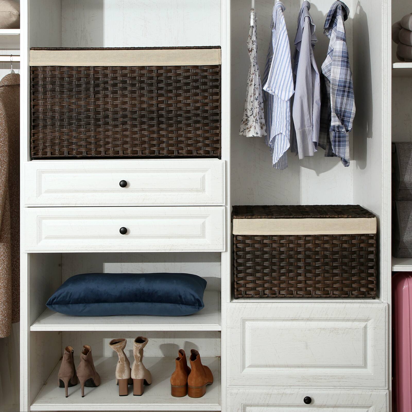 Back. Songmics Home - Storage Basket with Lid,17.2 Gallon (65L) Storage Bin,Woven Blanket Storage Basket with Handles,oldable,emovable Liner - Brown.