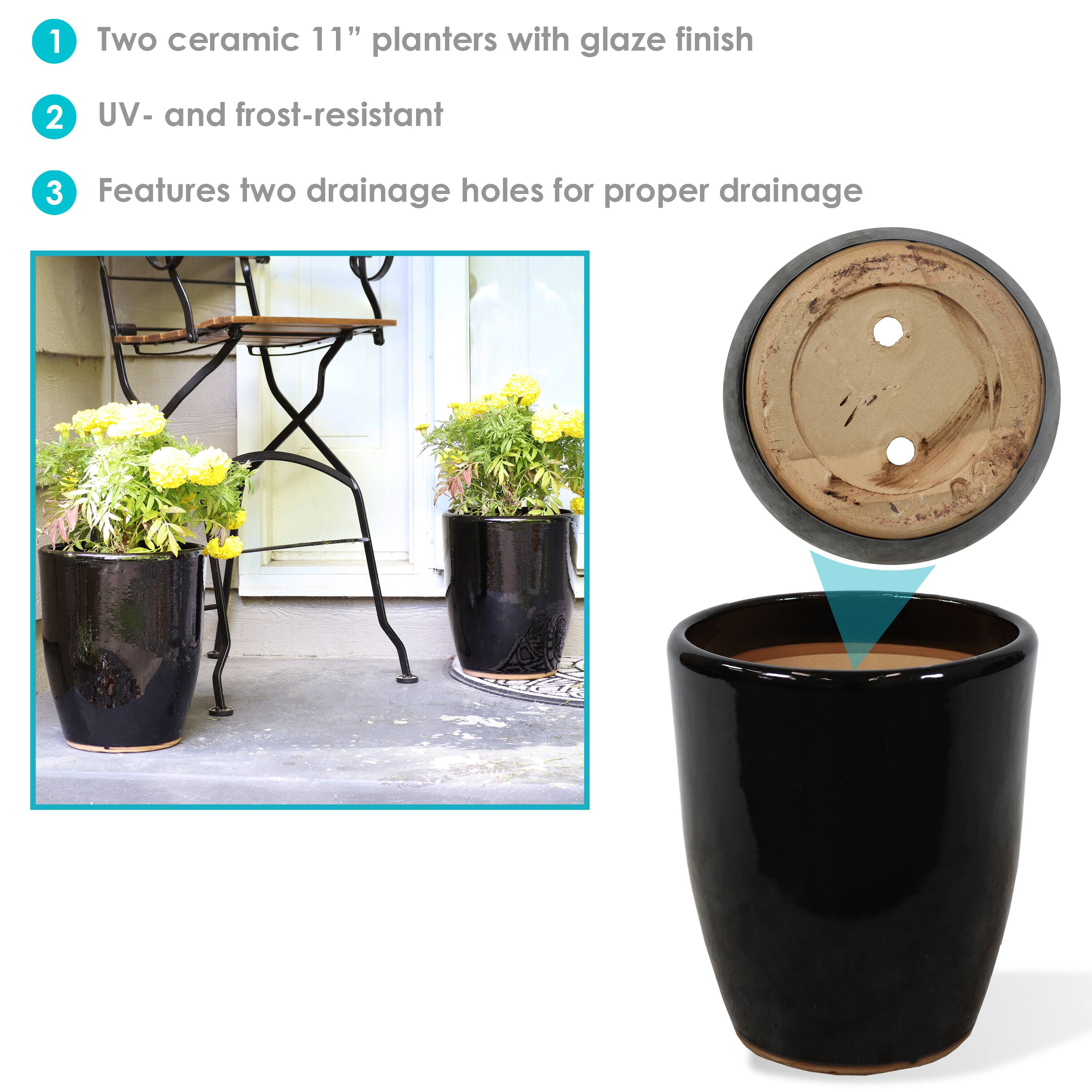 1. Two ceramic 11" planters with glaze finish
2. UV- and frost-resistant
3. Features two drainage holes for proper drainage