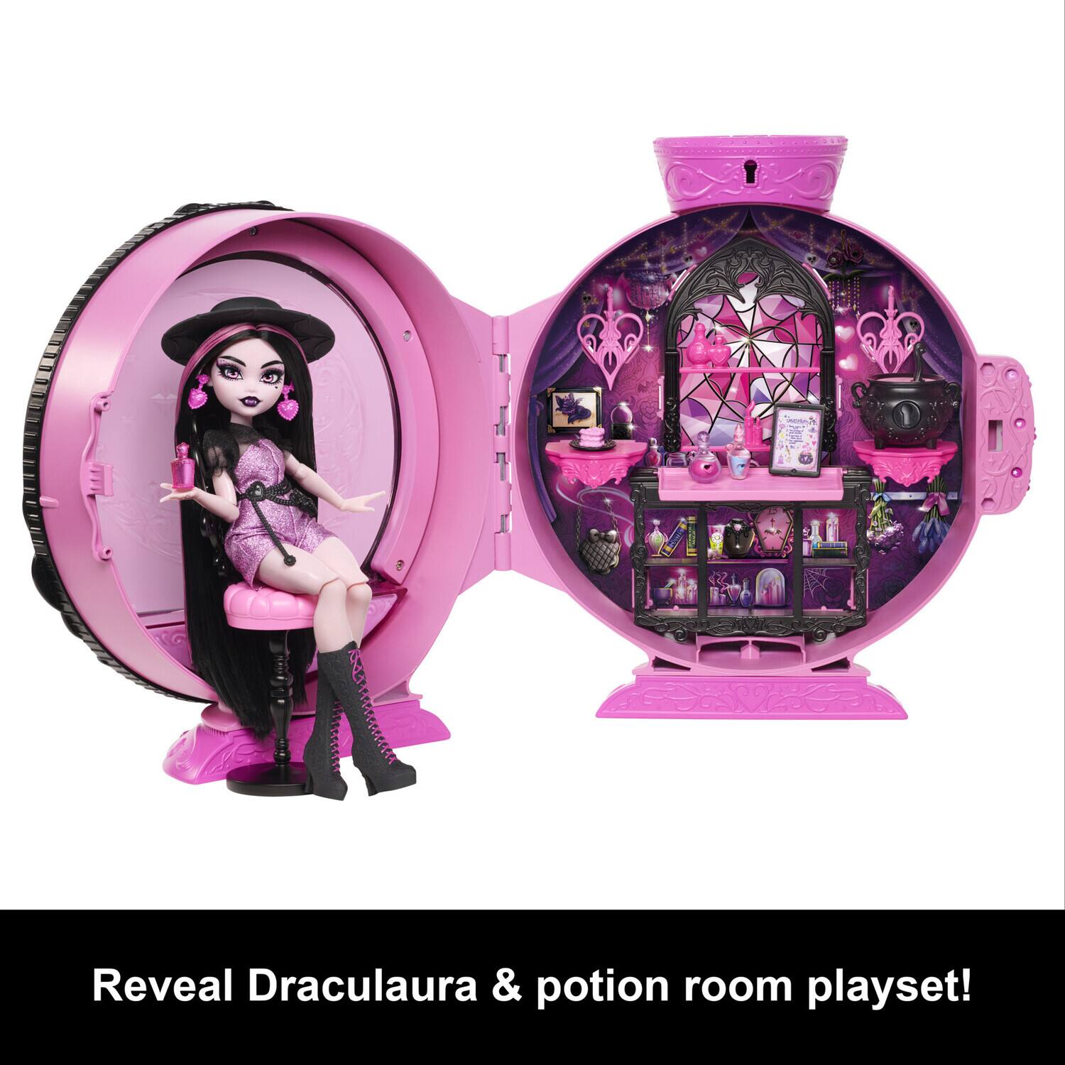 Reveal Draculaura & potion room playset!