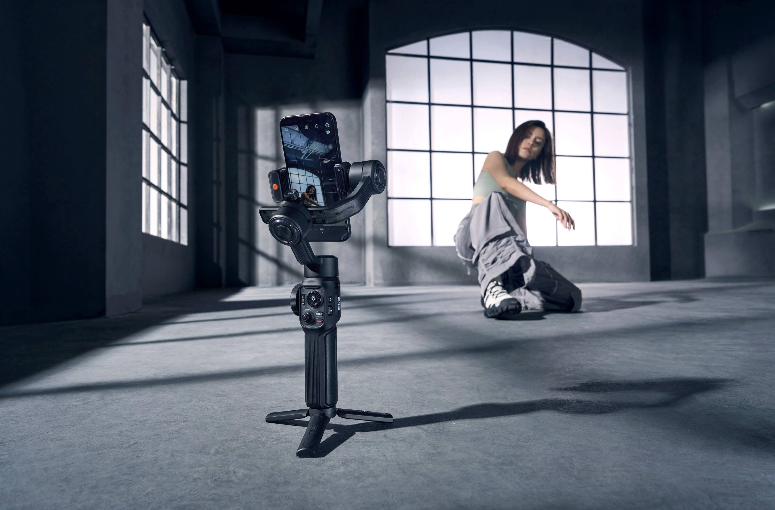 Alt View 18. Zhiyun - Smooth 5S AI Combo 3-Axis Gimbal Stabilizer for iPhone 15 Pro Max & Android Smartphone Built-in Fill Light - Black.