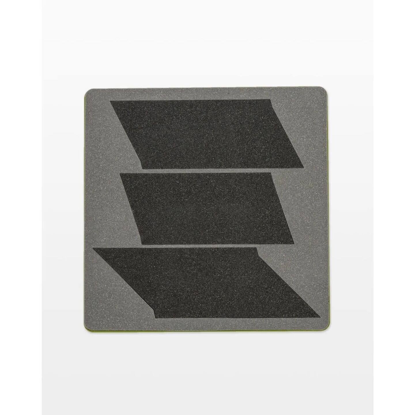 Back. AccuQuilt - GO! Fabric Cutting Dies; Blazing Star - Black.