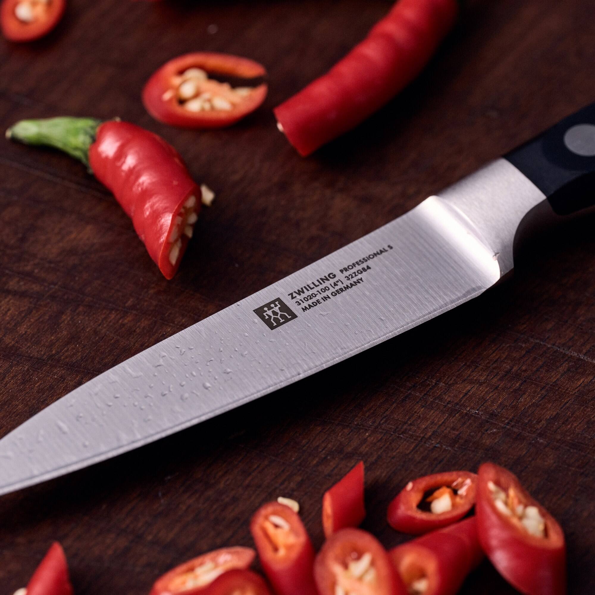 ZWILLING PROFESSIONAL S  
322G84  
(4")  
GERMANY  
31020-100  
MADE IN GERMANY