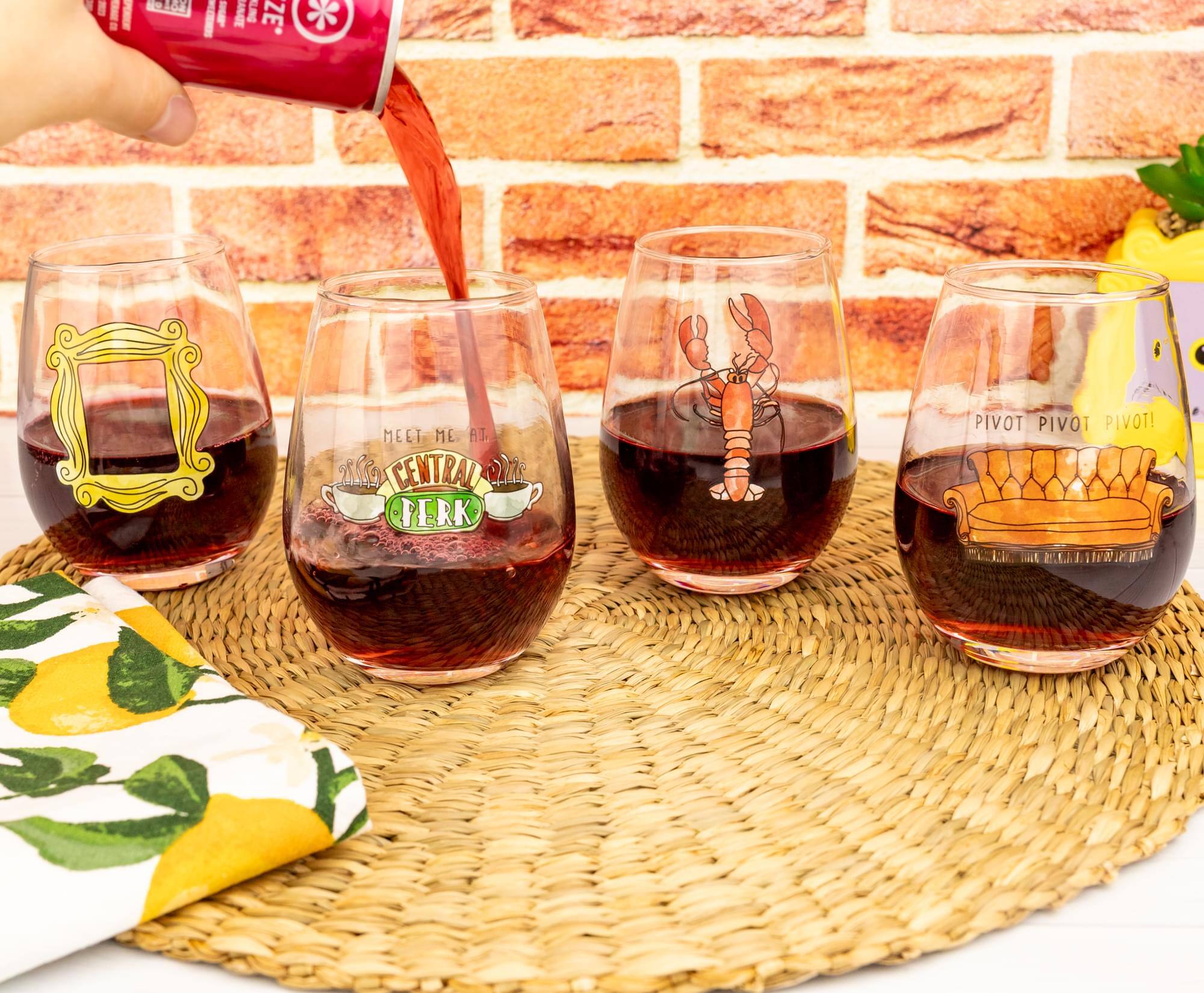 D 20 WAAIE Swn ZE* MEET ME AT CENTRAL Oe FERK PIVOT PIVOT PIVOT!

MEET ME AT CENTRAL Oe FERK

PIVOT PIVOT PIVOT!