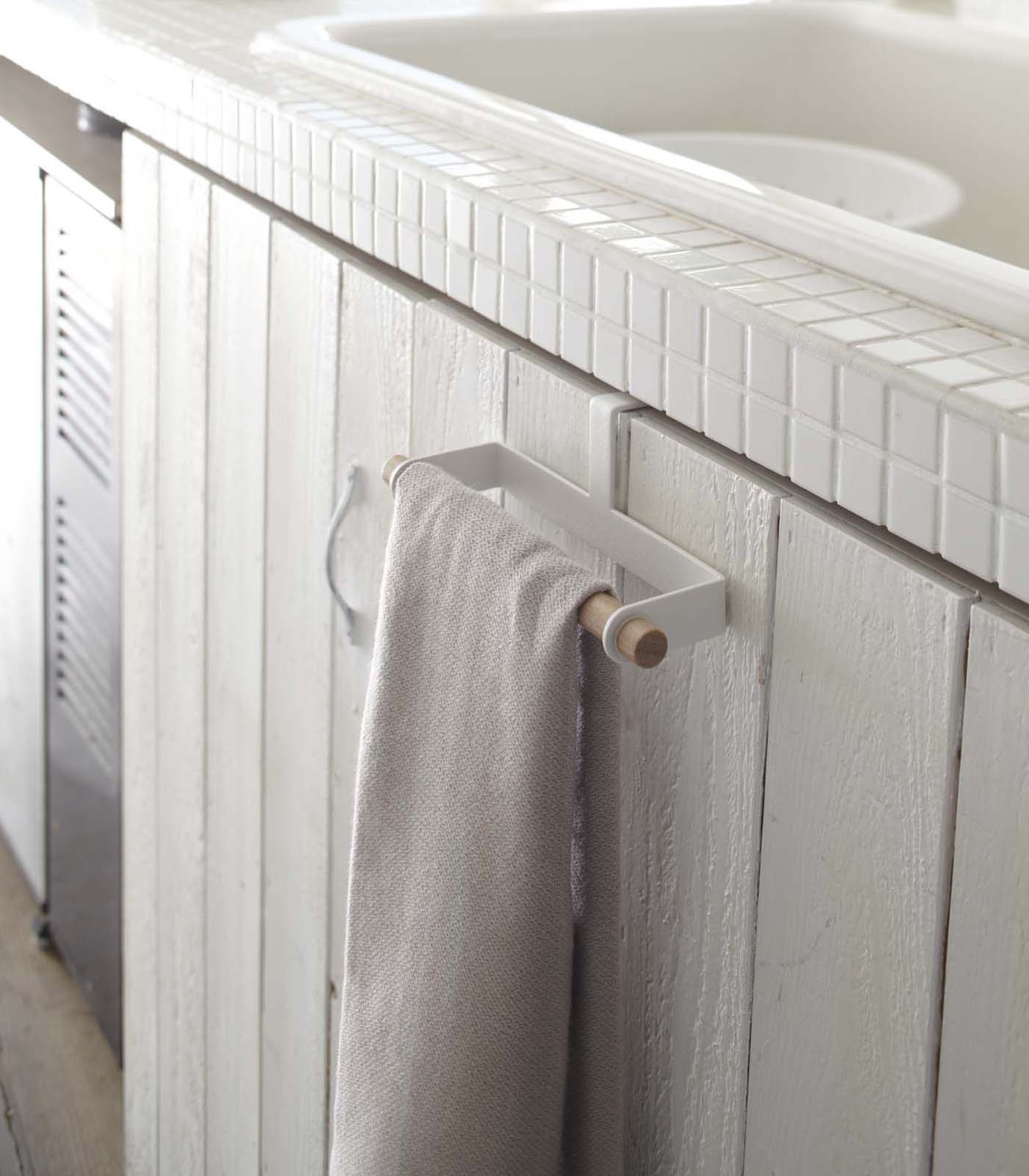 Angle. Yamazaki Home - Cabinet Door Dish Towel Hanger - Steel + Wood - White.
