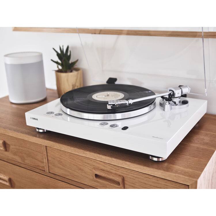 Alt View 6. Yamaha - Yamaha MusicCast VINYL 500 Wireless Two-Speed Stereo Turntable Black Bundle.