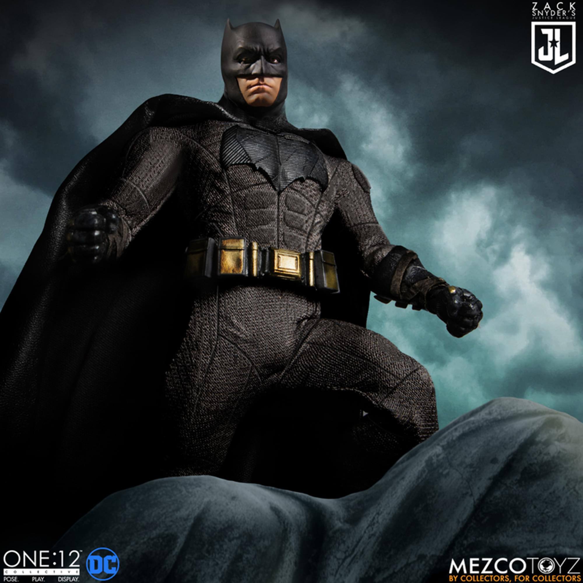 Zack Snyder's JL ONE:12 DC COLLECTIBLES  
POSE PLAY. DISPLAY  
MEZCOTOYZ BY COLLECTORS, FOR COLLECTORS