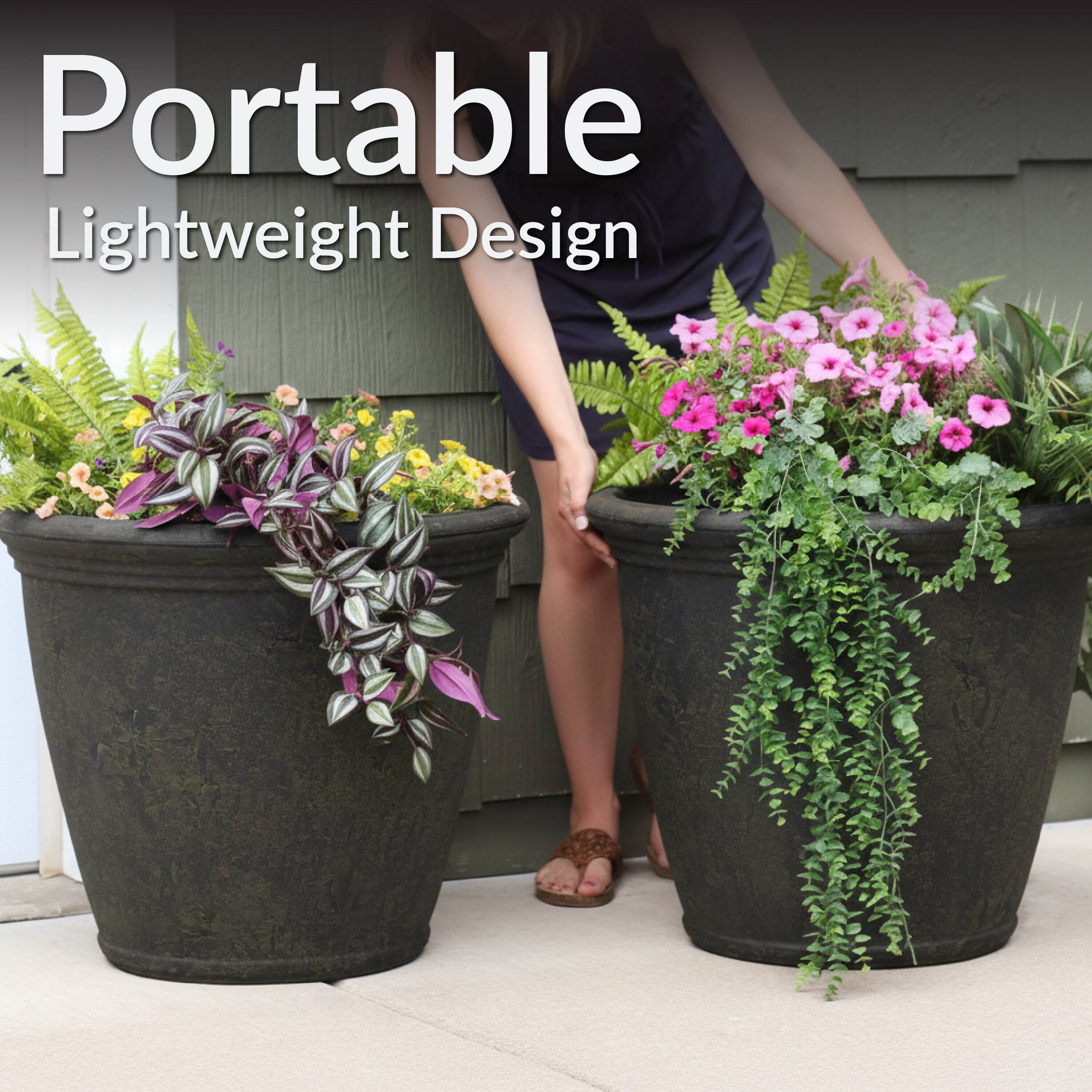 Portable  
Lightweight Design