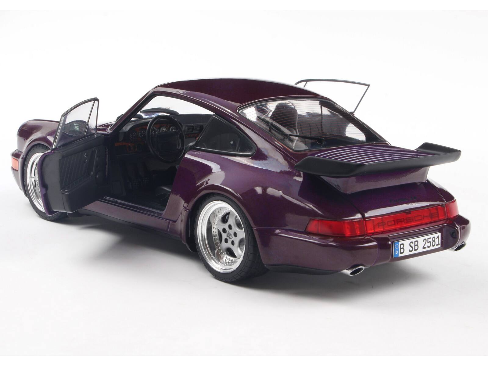 Curta PORSCHE SB 2581