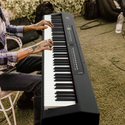 Back. Winado - 88 Key Keyboard Piano Digital Piano Keyboard, Electric Piano Set 200 Rhythm 70 Demo for Beginner - Black.
