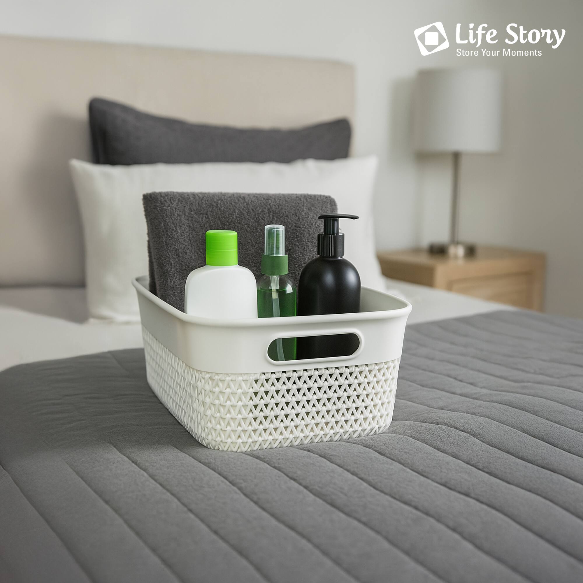 Life Story  
Store Your Moments