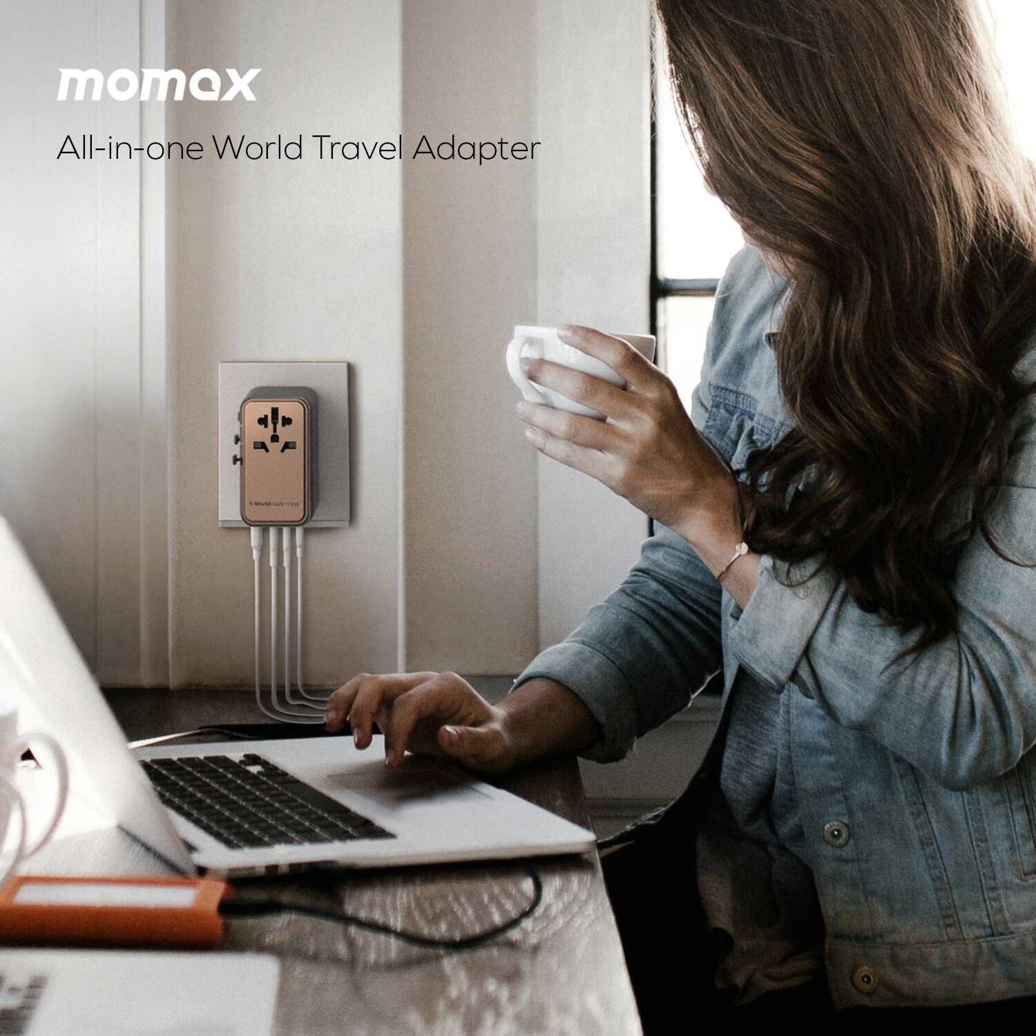 momax All-in-one World Travel Adapter