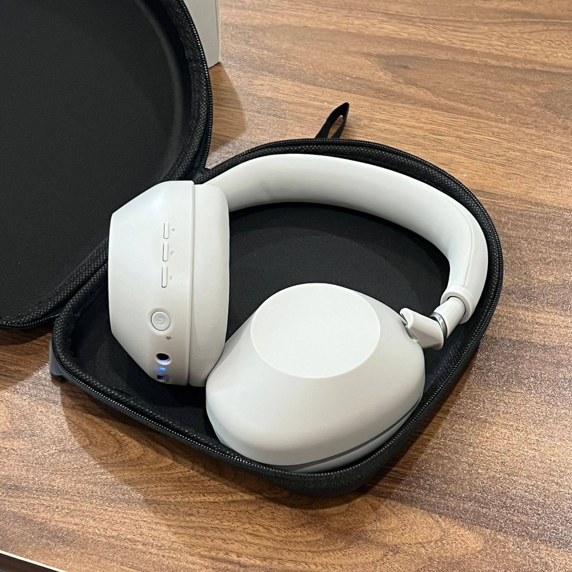 Alt View 2. Cluzine - Full-Ear Wireless Headphones, Foldable Active Noise Cancellation Headset for Daily Use and Gaming - Blue.