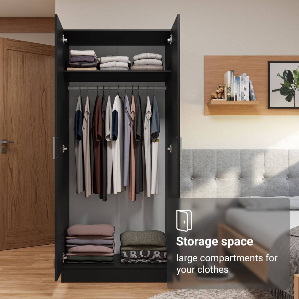 Storage space  
large compartments for your clothes
