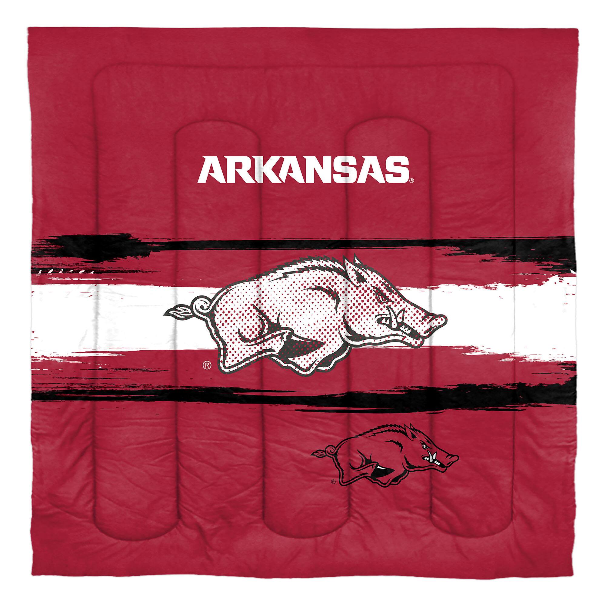 Angle. Sweet Home Collection - NCAA Arkansas Razorbacks Comforter & Sham Set- Full/Queen - Multicolored.