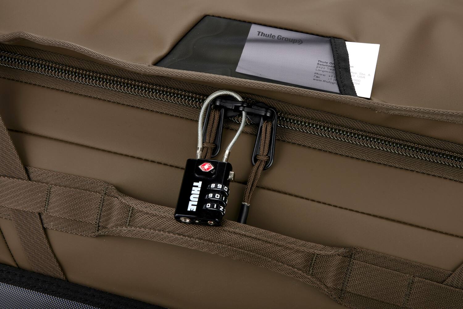 Thule Group  
Thule OF 242  
Delusions Trad  
Mhone Longmont  
Ave Sie. 2  
A LISA 1000 04  
ee  
9 0 THULE  
go1 9 O I SIO O I 2  

www.thulegroup.com