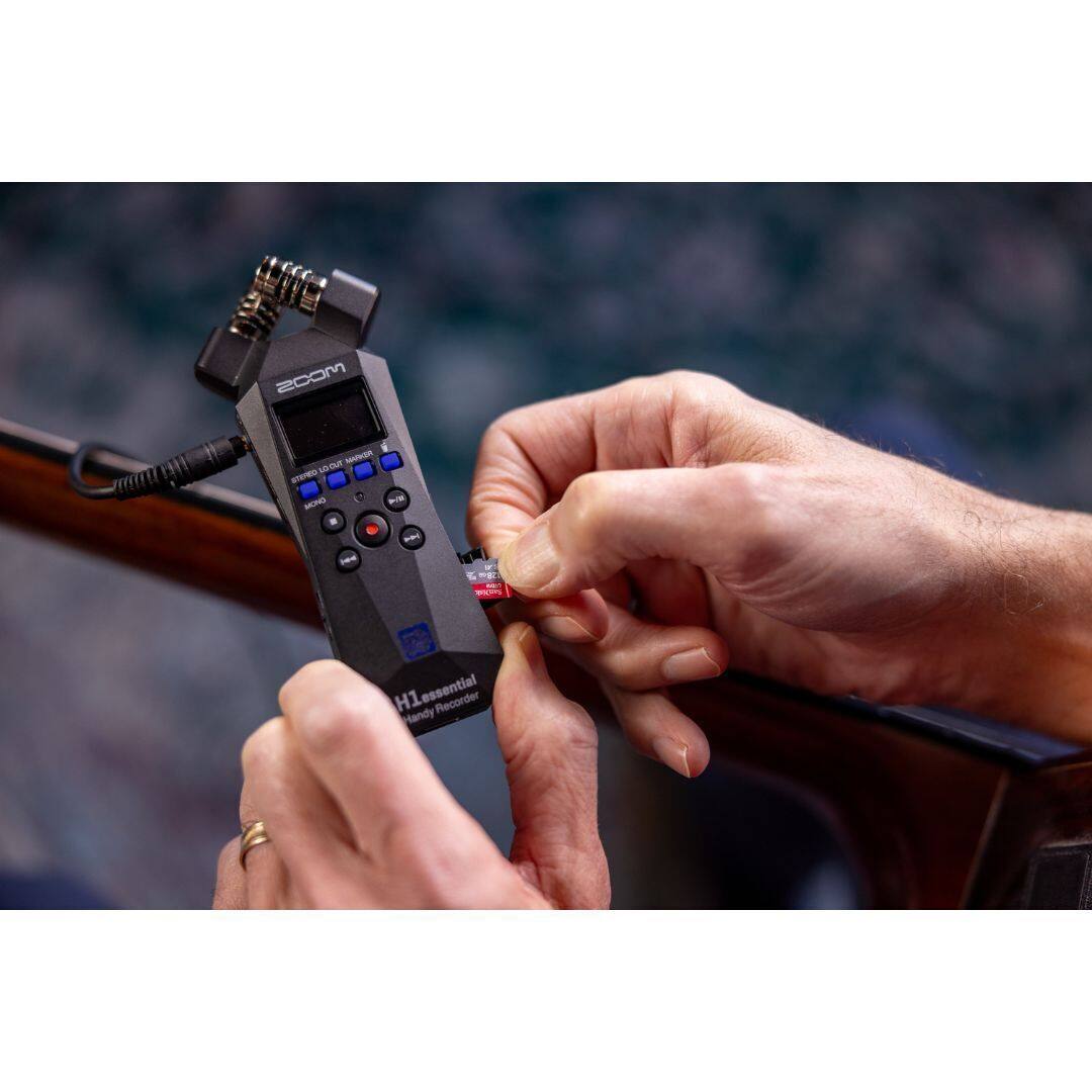 MOOS MATER 1u SNER MORO B - P H1 Hiessential Recorder Handy