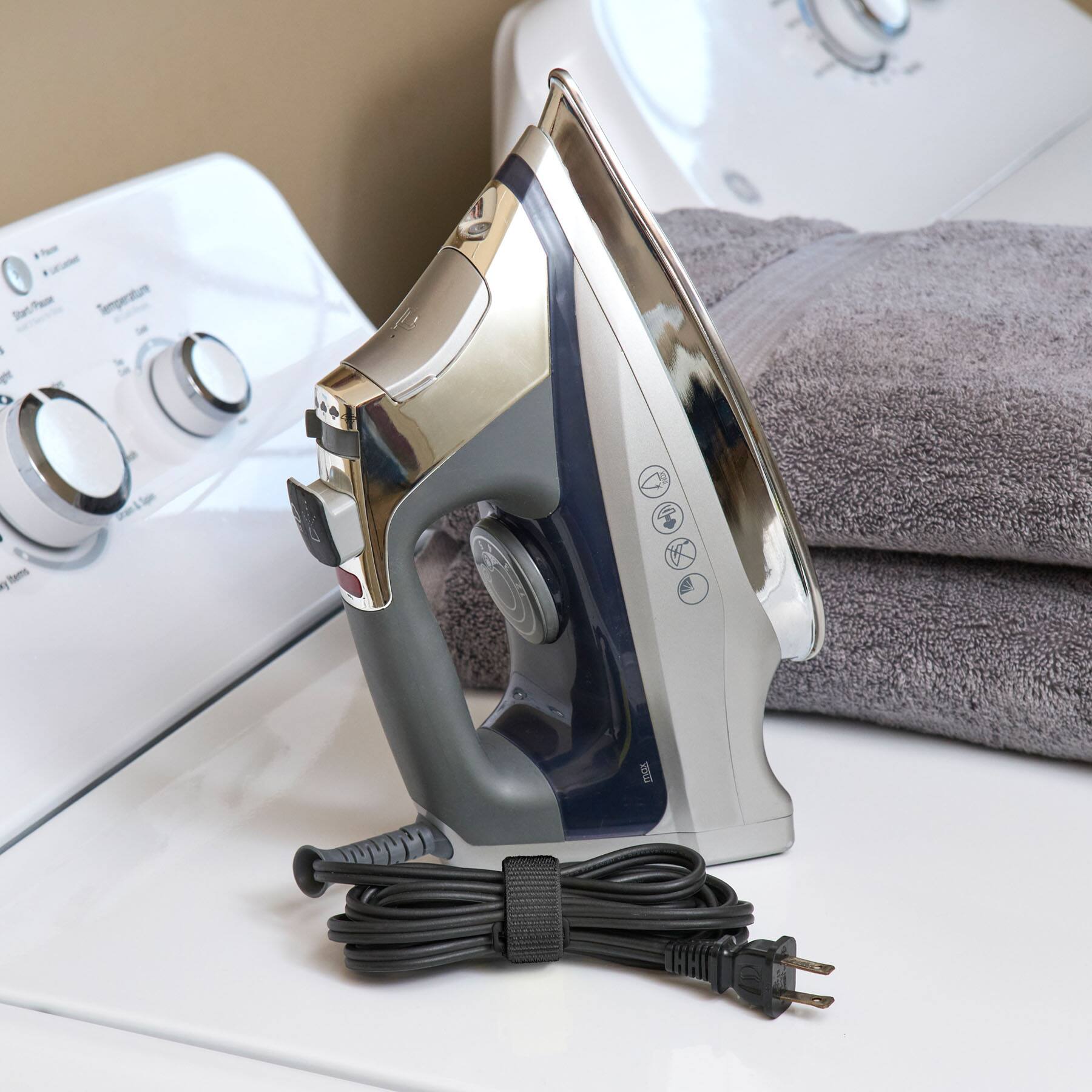 Alt View 2. Wrap-It Storage - Cinch-Straps Assorted 6-Pack (5", 8", 12") - Black.