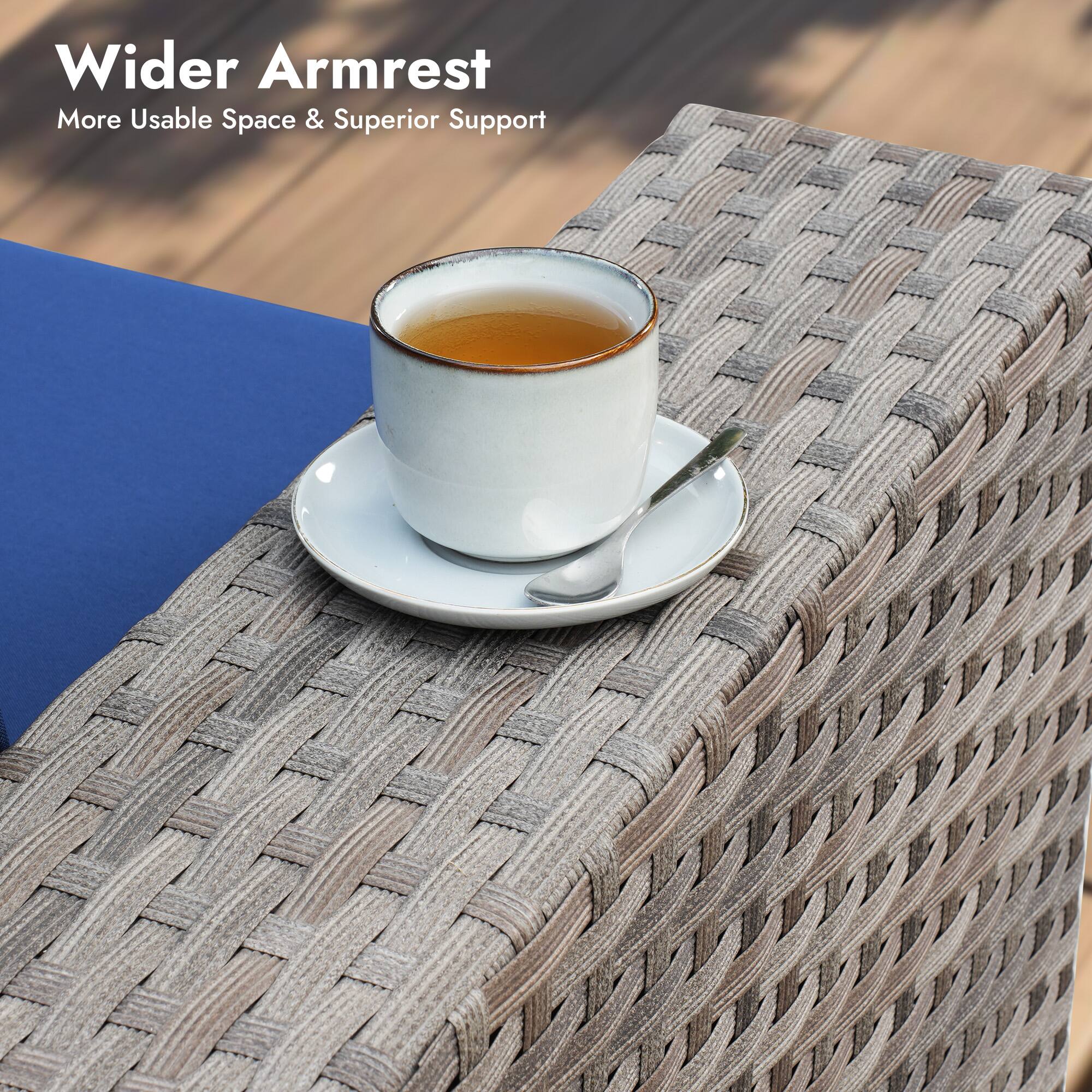 Wider Armrest  
More Usable Space & Superior Support