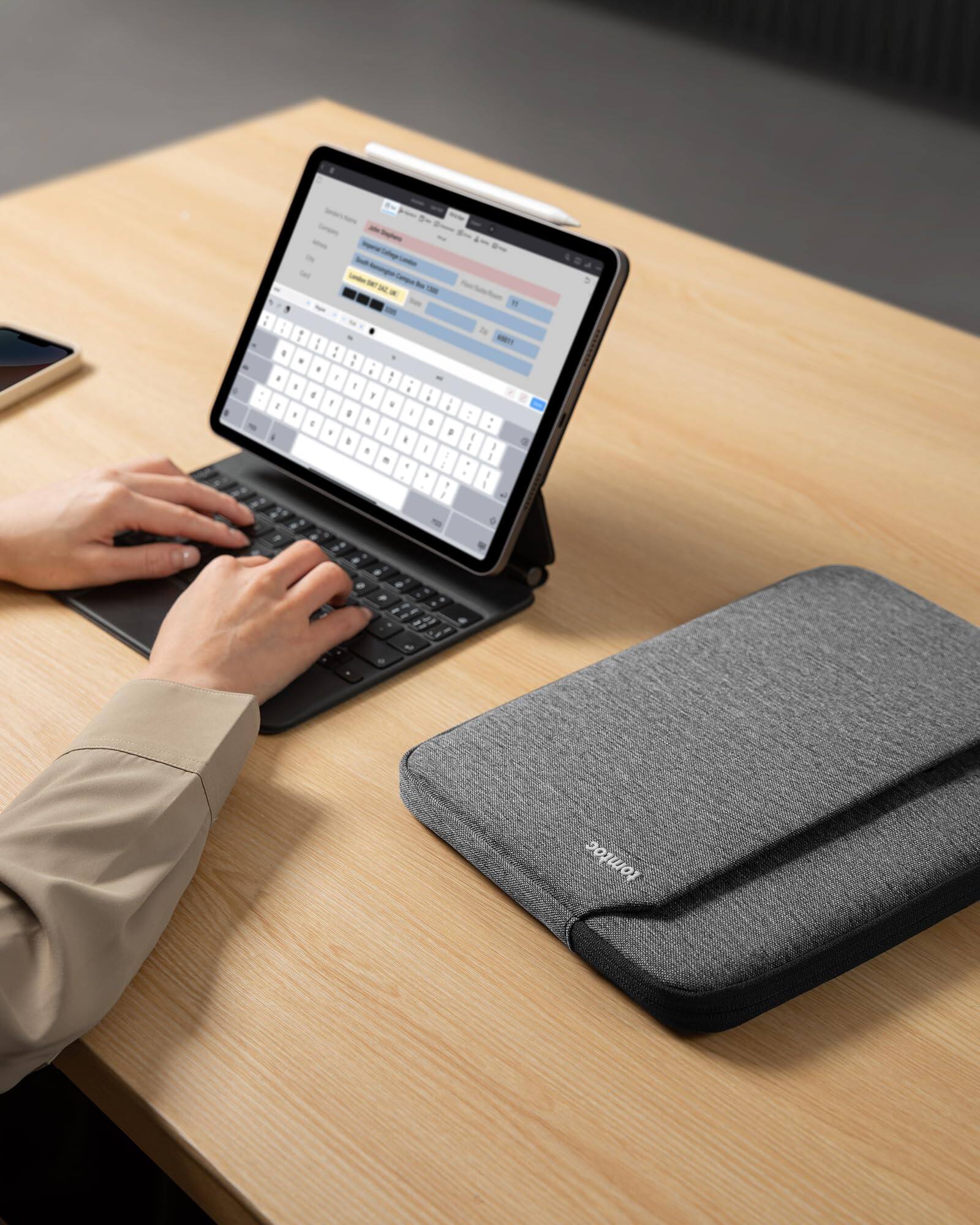 Alt View 5. tomtoc - Light-B18 Slim Tablet Case Sleeve for 11-inch iPad Air/Pro M5/M4/M3/M2 2026 with Magic Keyboard/Smart Keyboard Folio - Gray.