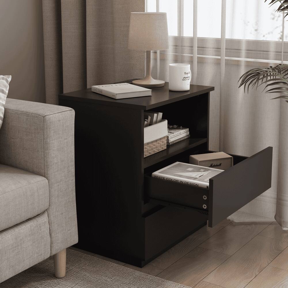 Sure, here is the corrected and grouped text from the image:

- Kmph JEND UAIRS 1 COE Matshal WIEIITE COLON me DESION
- WHITE COLOR IN DESIGN
- Keith
- JETZT
- LISTEN
- Marsha