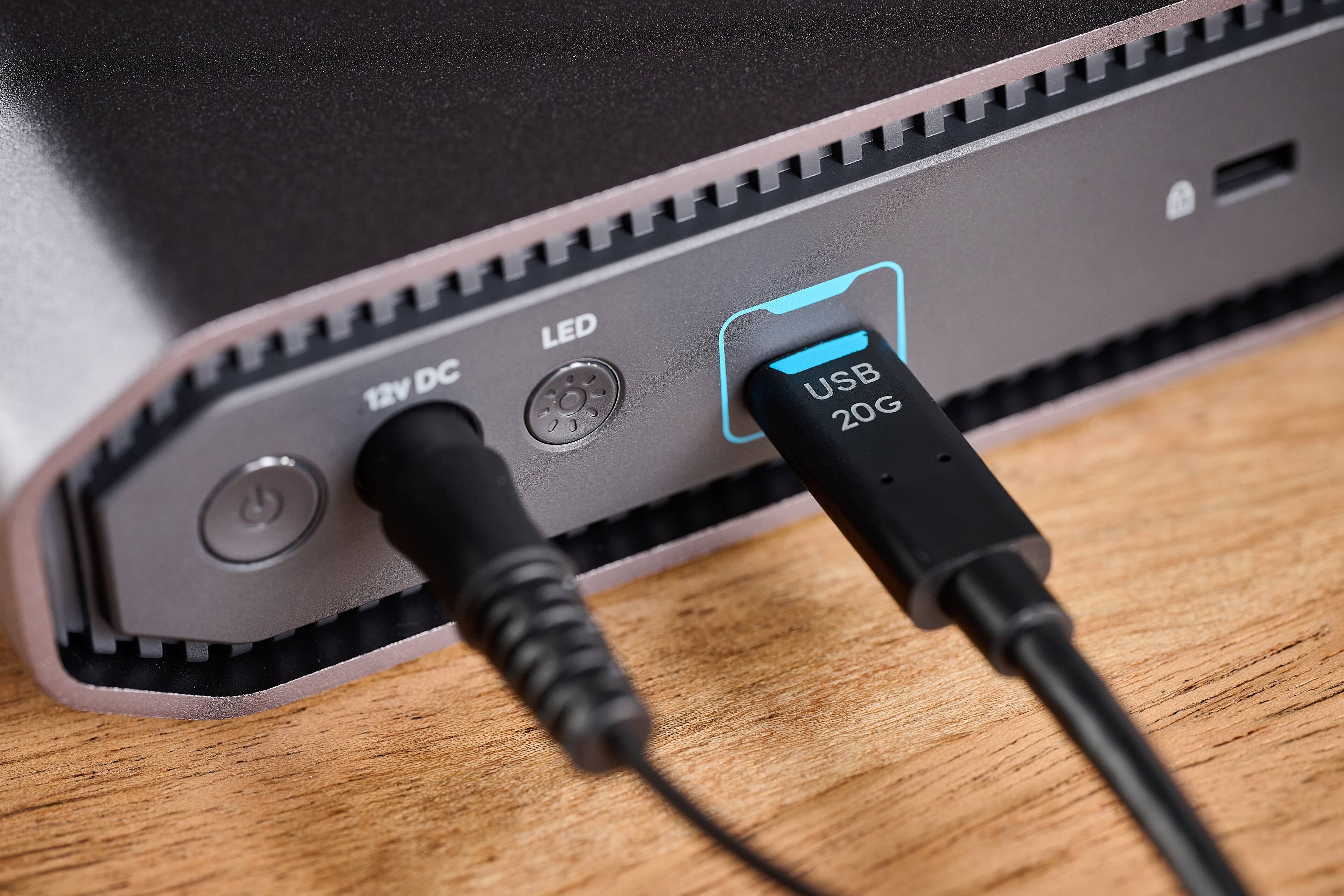 Alt View 1. SanDisk Professional - G-DRIVE 22TB External USB-C 3.2 Gen2 Hard Drive - Black.