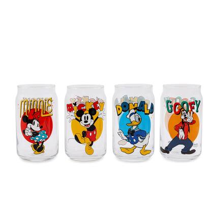Minnie
Mickey
Daisy
Goofy