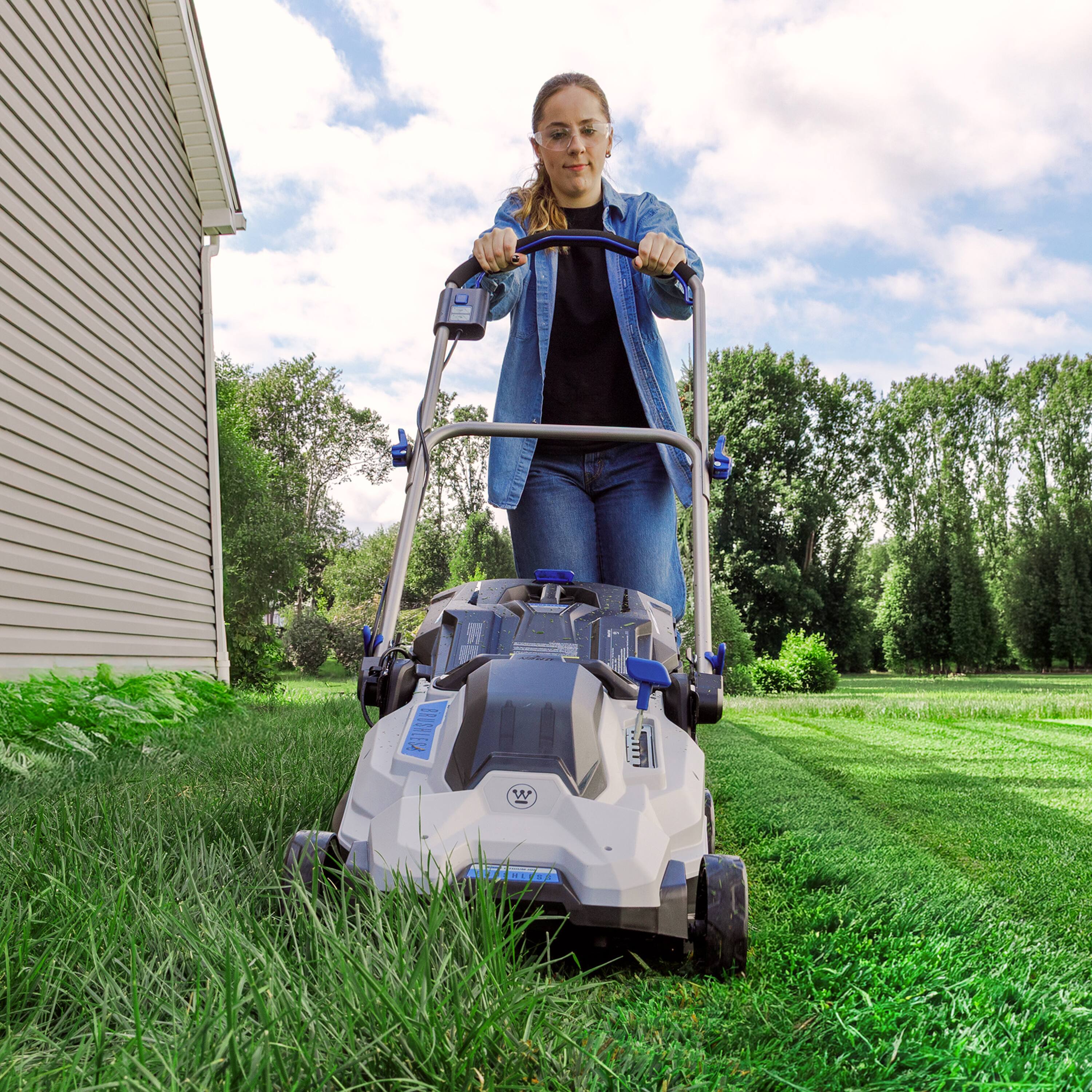 Back. Westinghouse - 40V 18 Inch Brushless Cordless (Push) Lawn Mower, 6 Height Positions, 2 4.0Ah Batteries and Charger Included - Black.