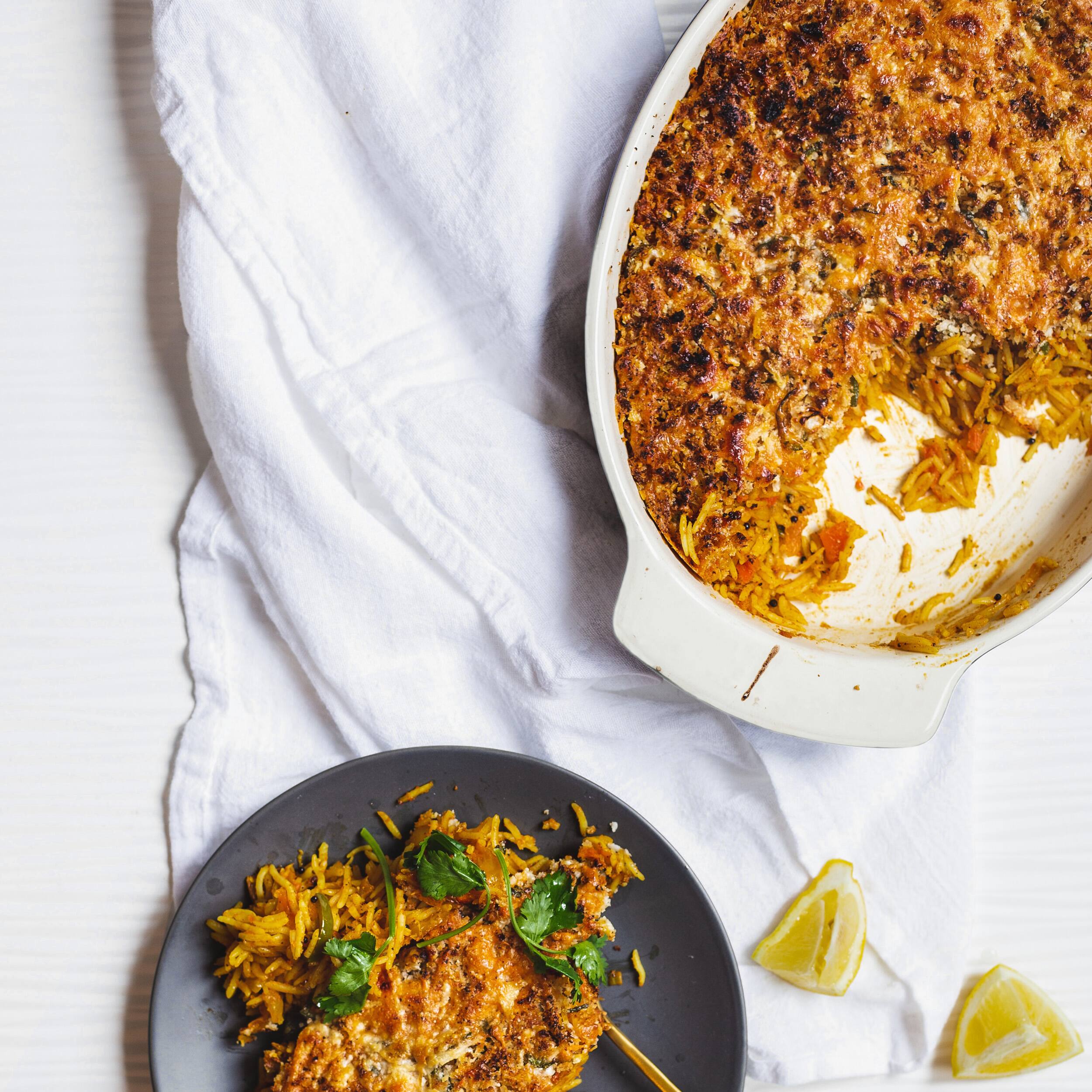 Alt View 4. Crockpot - Crock Pot Artisan 2.5 Quart Oval Stoneware Casserole in White - White.