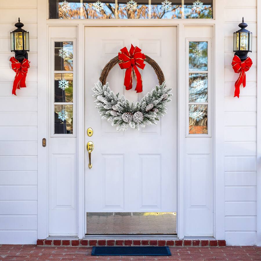 Gymax 24'' Christmas Wreath w/65 Branch Tips 8 Natural Pine Cones 6 ...